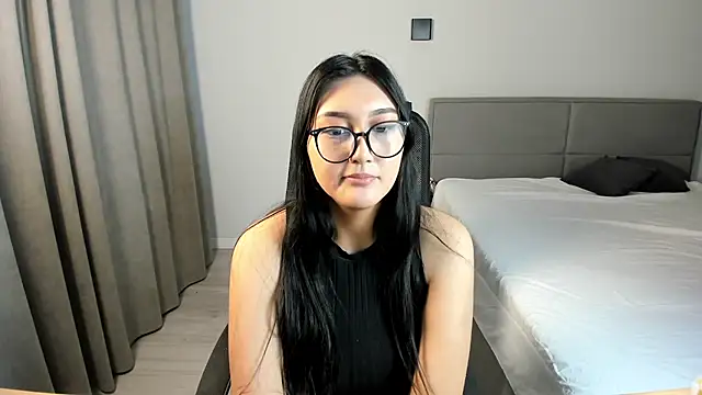 Yunamini online show from 20, 11, 2025