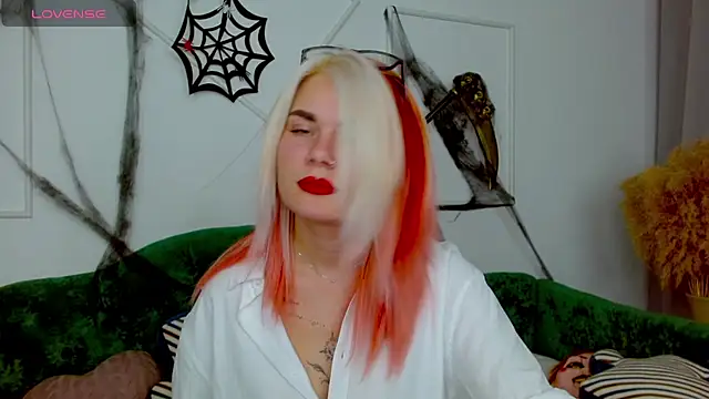 lada love online show from 31, 10, 2025