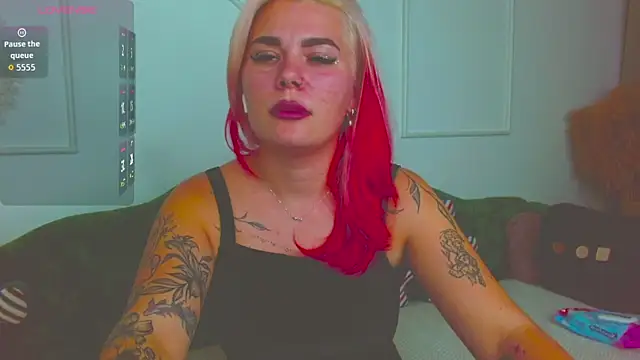 lada love online show from 4, 11, 2025