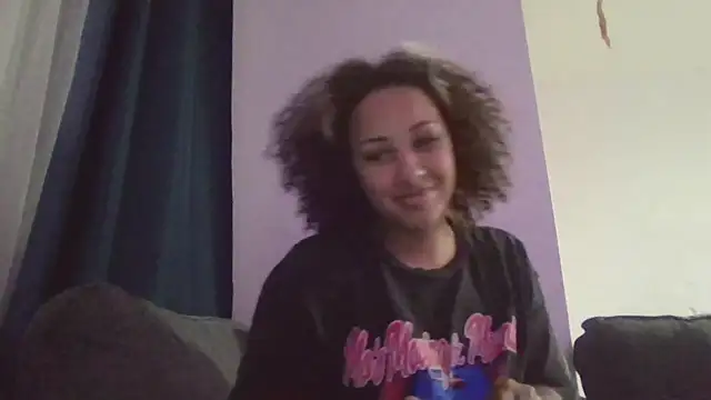 prettylildes online show from 3, 11, 2025