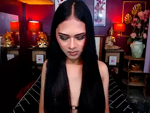 Plastique PATRICIA online show from 9, 4, 2026