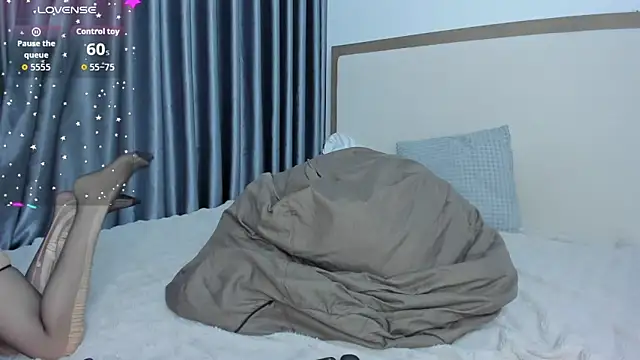 YunaBlossomy online show from 9, 2, 2026