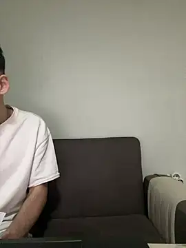 Snapshot of yasinesra757_ chatting on 13, 1, 2026 yasinesra757 online show from 13, 1, 2026