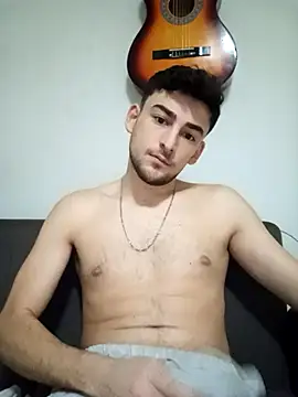 Snapshot of yasinesra757_ chatting on 14, 1, 2026 yasinesra757 online show from 14, 1, 2026