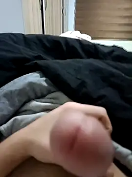 Snapshot of yasinesra757_ chatting on 15, 12, 2025 yasinesra757 online show from 15, 12, 2025