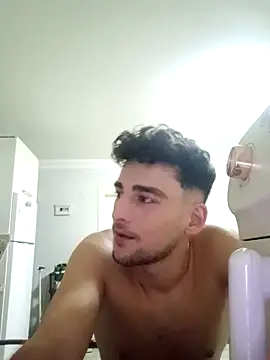 Snapshot of yasinesra757_ chatting on 17, 12, 2025 yasinesra757 online show from 17, 12, 2025