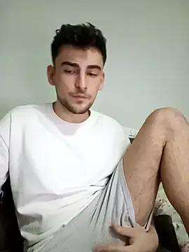 Snapshot of yasinesra757_ chatting on 12, 1, 2026 yasinesra757 online show from 12, 1, 2026