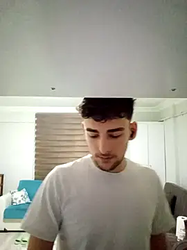 Snapshot of yasinesra757_ chatting on 21, 12, 2025 yasinesra757 online show from 21, 12, 2025