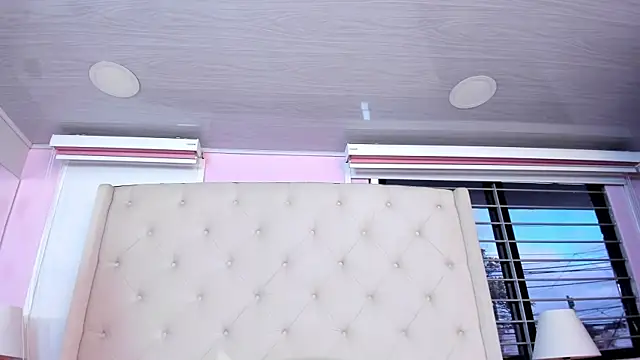 scarlett leblanc  online show from 26, 6, 2026