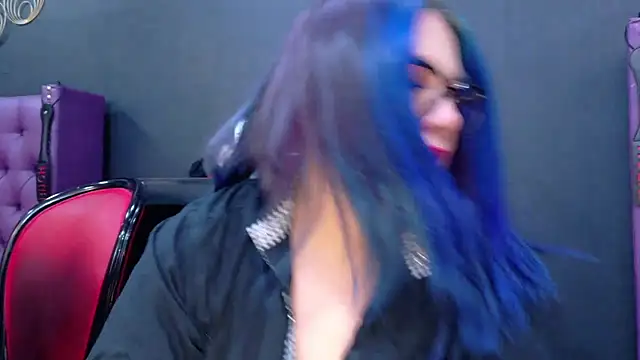 BellaBarness online show from 17, 11, 2025