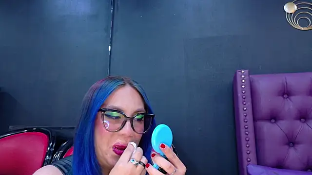 BellaBarness online show from 19, 11, 2025