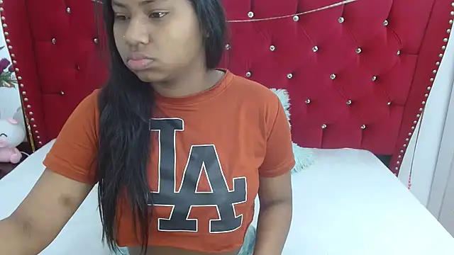 valentinavega18x online show from 28, 4, 2026