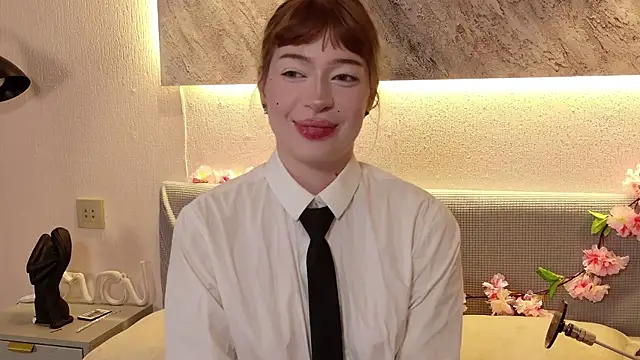 Snapshot of Nicolle_moors chatting on 19, 7, 2026 Nicolle moors online show from 19, 7, 2026