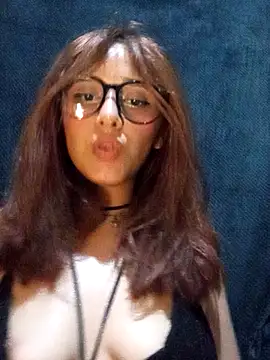 lola mamadas online show from 8, 11, 2025