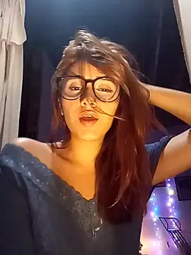 lola mamadas online show from 30, 11, 2025