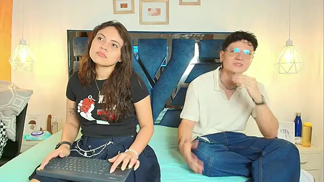 Zoe And Dylan  online show from 13, 2, 2026