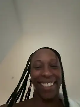 MadameMuse online show from 11, 5, 2026