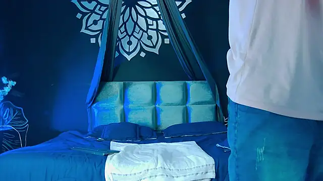 AlessioVitale online show from 22, 12, 2025