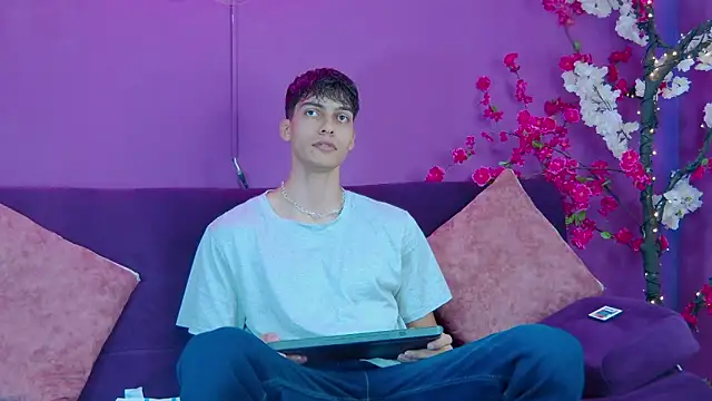 AlessioVitale online show from 29, 11, 2025