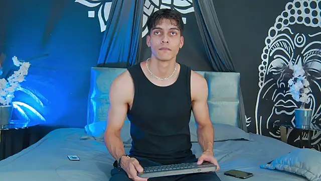 AlessioVitale online show from 16, 2, 2026