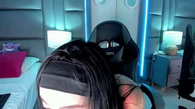 AdaraaMuller online show from 19, 11, 2025