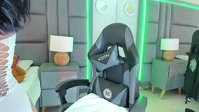 AdaraaMuller online show from 26, 11, 2025