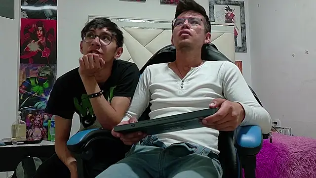 Snapshot of NICK_VERS chatting on 28, 11, 2025 NICK VERS online show from 28, 11, 2025