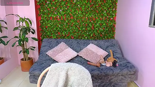 malen fitnessmilf online show from 20, 4, 2026