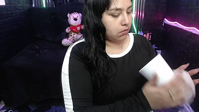 Snapshot of lehia_285 chatting on 21, 4, 2026 lehia 285 online show from 21, 4, 2026