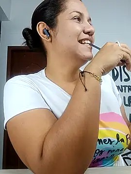 Samaraa Lee online show from 19, 12, 2025