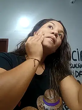 Snapshot of Samaraa_Lee chatting on 19, 11, 2025 Samaraa Lee online show from 19, 11, 2025