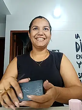 Snapshot of Samaraa_Lee chatting on 25, 11, 2025 Samaraa Lee online show from 25, 11, 2025