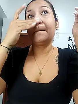 Samaraa Lee online show from 1, 12, 2025