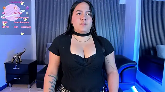 Snapshot of Ava-miller chatting on 6, 11, 2025 Ava-miller online show from 6, 11, 2025