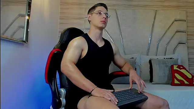 Snapshot of MAXTHOMSON chatting on 15, 1, 2026 MAXTHOMSON online show from 15, 1, 2026