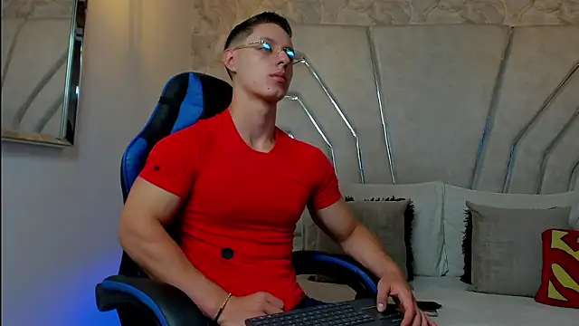 MAXTHOMSON online show from 17, 3, 2026