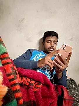 Snapshot of rudr1 chatting on 22, 11, 2025 rudr1 online show from 22, 11, 2025