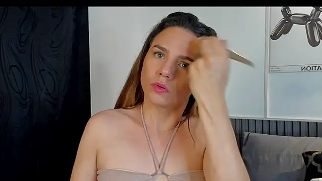 Cloe Bonne online show from 24, 11, 2025