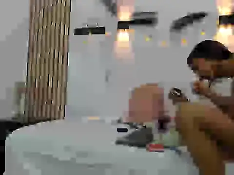 SarahAndTylor online show from 7, 11, 2025