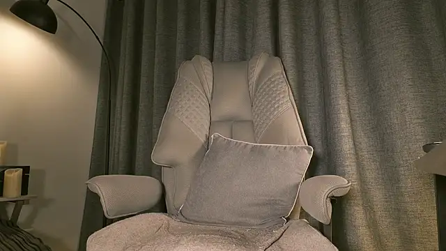 lianewhite online show from 25, 2, 2026