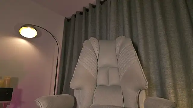 Snapshot of lianewhite chatting on 5, 7, 2026 lianewhite online show from 5, 7, 2026