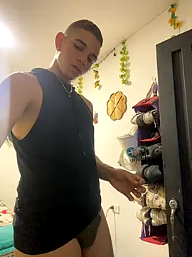 Dylams maja online show from 2, 11, 2025