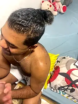 Dylams maja online show from 4, 11, 2025