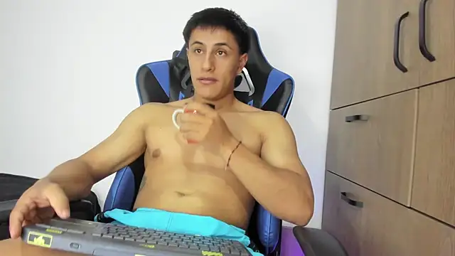 dorman boy online show from 30, 11, 2025