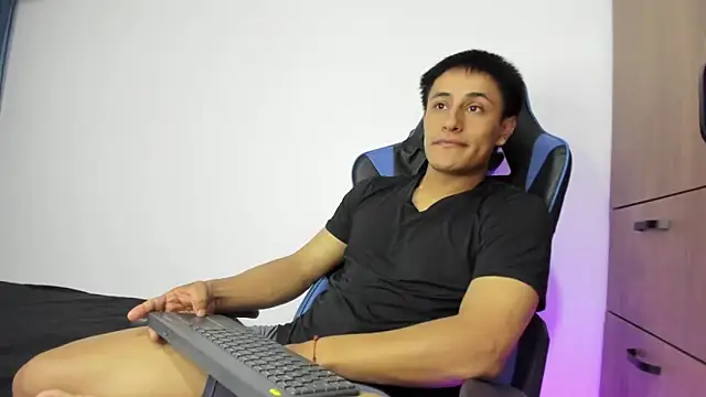 dorman boy online show from 9, 11, 2025