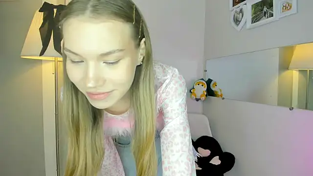 DianaBBurn online show from 8, 11, 2025