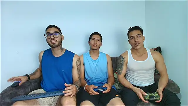 thebadboys05 online show from 5, 11, 2025