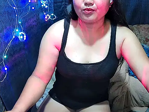 yumi-meya online show from 16, 12, 2025