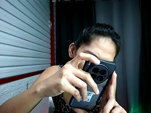 xwildflowerx online show from 19, 11, 2025