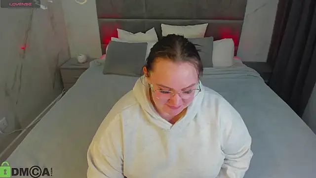 bbwsexis online show from 17, 11, 2025